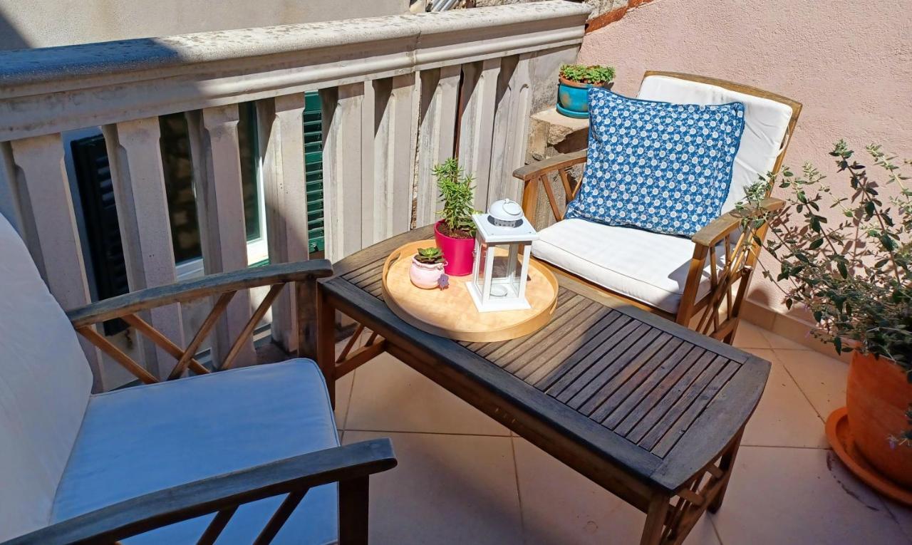 Jerry & Oli'S Apartments Sibenik Exterior photo