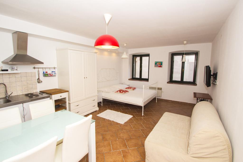 Jerry & Oli'S Apartments Sibenik Exterior photo