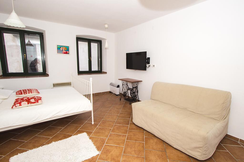 Jerry & Oli'S Apartments Sibenik Exterior photo