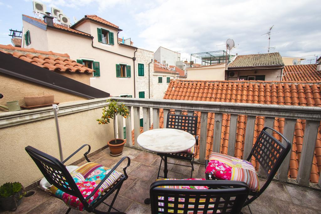 Jerry & Oli'S Apartments Sibenik Exterior photo