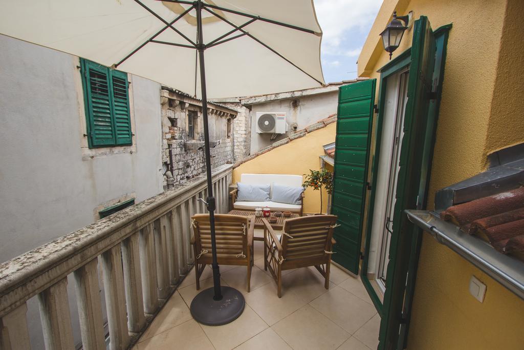 Jerry & Oli'S Apartments Sibenik Exterior photo
