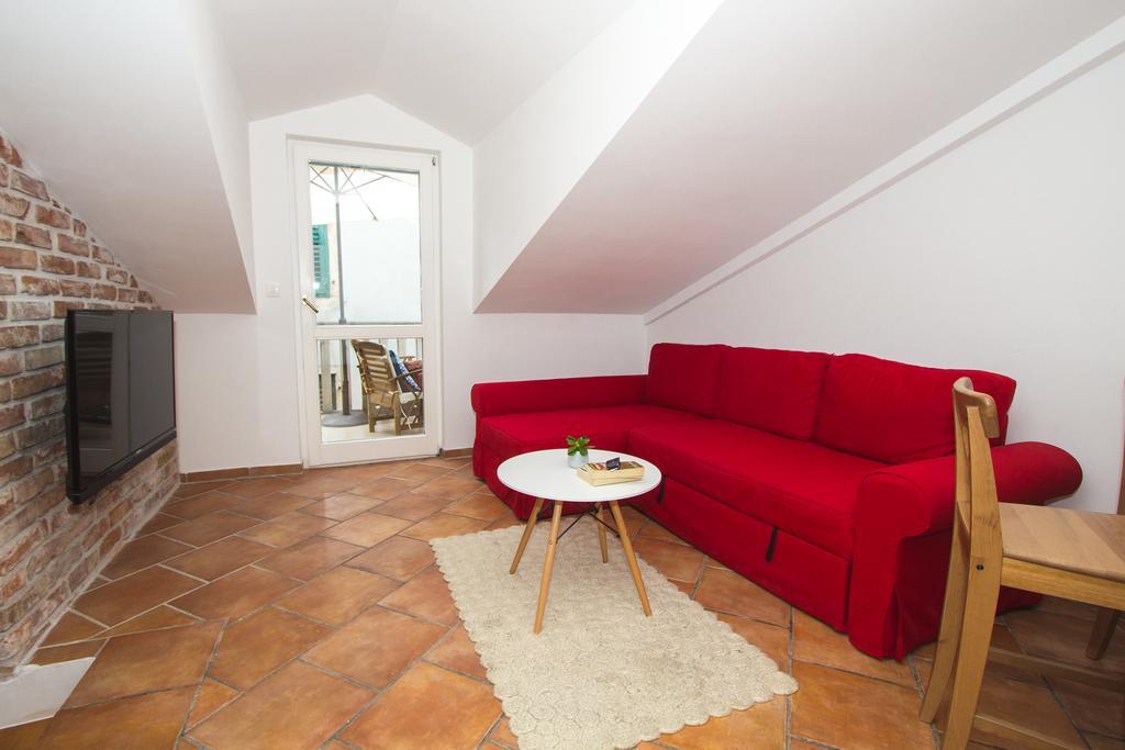 Jerry & Oli'S Apartments Sibenik Exterior photo